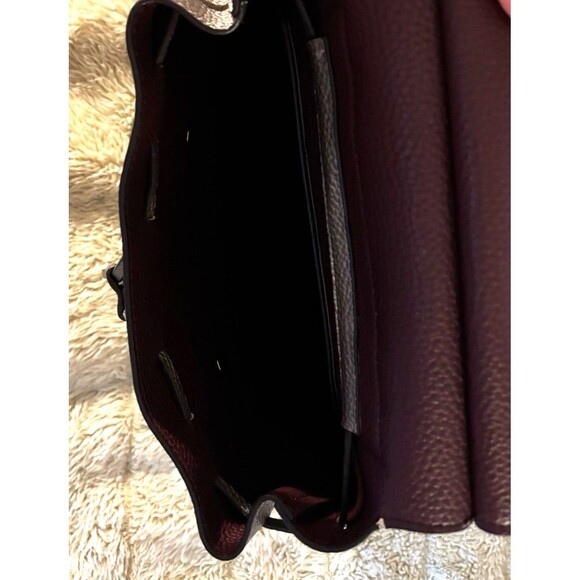 Guess Varsity Pop Logo Backpack - Picture 4 of 4